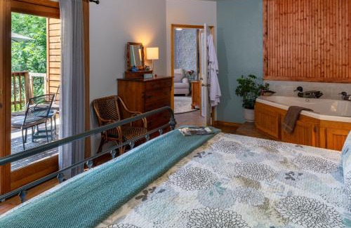 Eureka Springs Cabin | Eureka Sunset Cabins