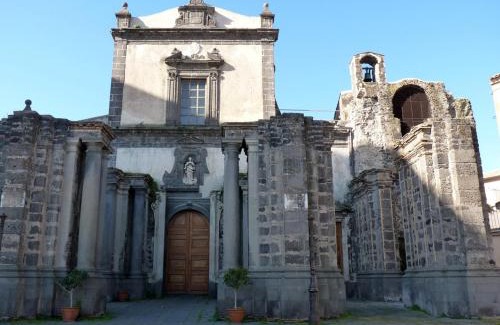 Adrano Bed & Breakfast | Eurelios