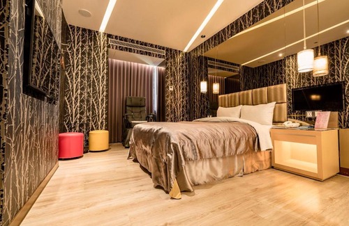 East District Hotel | Eusta Motel