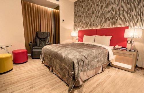 East District Hotel | Eusta Motel