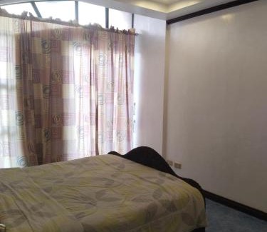 Malabanias Apartment | EV2 Townhouse Hotel