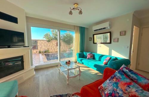 Alacati Villa | Evalacati - Villa Harnup- Tamamen Müstakil Villa