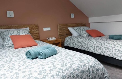 Ozoir-la-Ferriere House | Evasion Paris-disney, Parking Gratuit, Gare à 8 min à Pieds, Wifi, Jardin 600m2