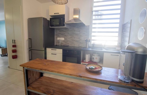 Etang Sale Les Bains Apartment | EVASION SAINT LEU, APARTMENT 100 M FROM THE SEA