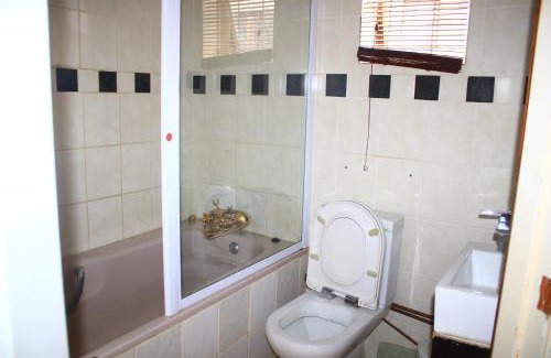 Soshanguve Bed & Breakfast | EvehomeStay B&B