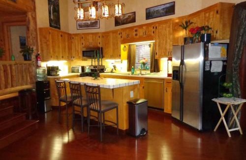 Oakhurst Cabin | Evergreen Haus
