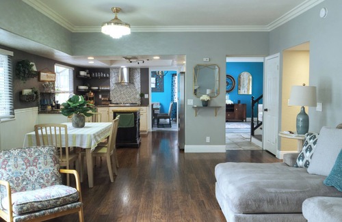 Ridgecrest House | Everthing you could ask for and more,Spacious 4-bedroom house located in a de