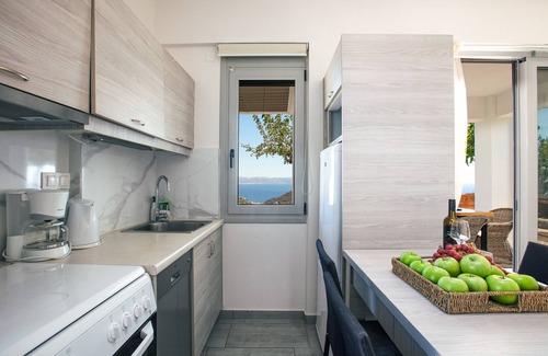 Agia Galini Villa | Evgoro vrahos villa , private pool,Breakfast