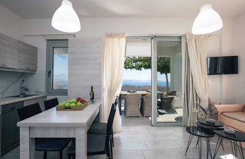 Agia Galini Villa | Evgoro vrahos villa , private pool,Breakfast