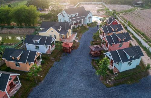 Kaeng Khoi Resort | Evie Mae Resort