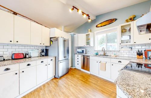 Coupeville House | Evinrude Escape