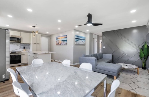 Ewa House | Ewa Beachside 3BR - Upto 6, WiFi, AC + Golf & Shop