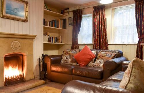 Robin Hood's Bay House | Ewden