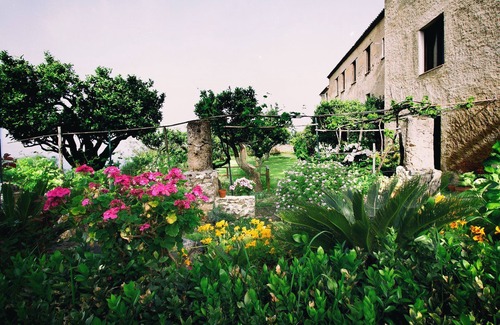 Belmonte Calabro House | "Ex Convento | casa con orto" is in a beautiful Ex Convent of the 17th century.