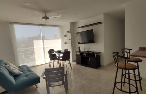 Comuna 3 Apartment | Excelente ubicación, confortable, amplio a 5 minutos de la Bahía.