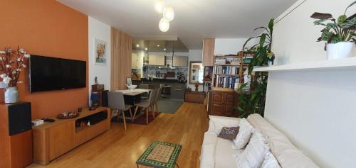 5th Arrondissement Apartment | Excellent Appart totalement rénové