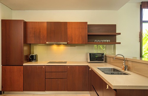 Ngu Hanh Son Villa | Excellent Greenery Villa on My Khe beach| Bathtubs & private pool