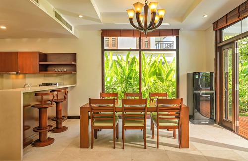 Ngu Hanh Son Villa | Excellent Greenery Villa on My Khe beach| Bathtubs & private pool