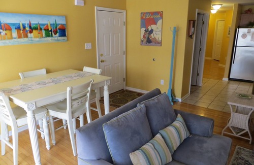 Wildwood Condo | Excellent Location! 3BR/3BA - 1 block to Beach, Boards and Conv Ctr