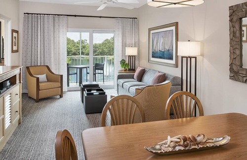Myrtle Beach Villa | Excellent place to stay! Ultra large rooms and beds, gated entrance