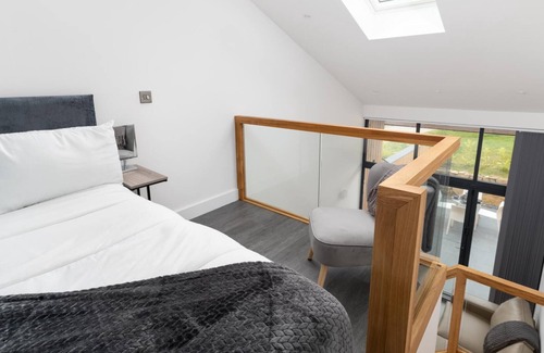 New Mill Apartment | Exceptional 1BD Lodge with Amazing Views
