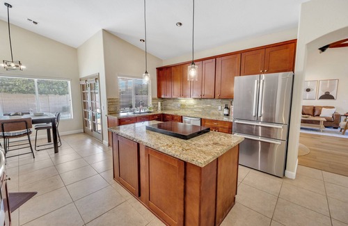 Harbor Point House | Exceptional Islands Heated Pool/Spa Home! Sleeps 12. 30 Night Min.