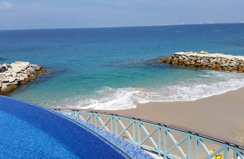 South Shore Hotel Area Condo | Exceptional Oceanfront Condo at Sierra del Mar Los Arcos