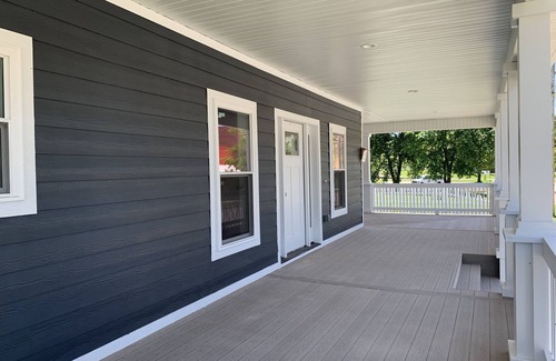 Siloam Springs Apartment | Exceptional Option in Downtown Siloam Springs - Comfort. Convenient. Clean.