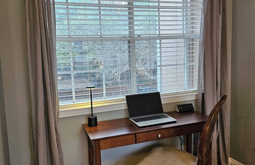 Las Colinas House | Exceptional Townhome With A View