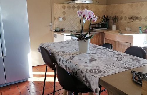 Velleron House | Exceptional view 4 km from l'isle/sorgue