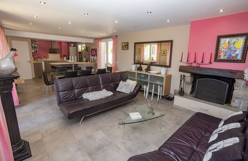 Soorts-Hossegor Villa | EXCEPTIONAL VILLA FOR 14 PEOPLE WITH HEATED POOL AND SPA FACING THE LAKE
