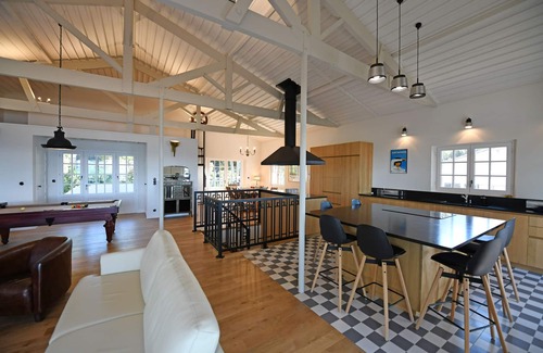 Le Moulleau House | Exceptional villa at the edge of the water, in the heart of Moulleau, vast and quiet