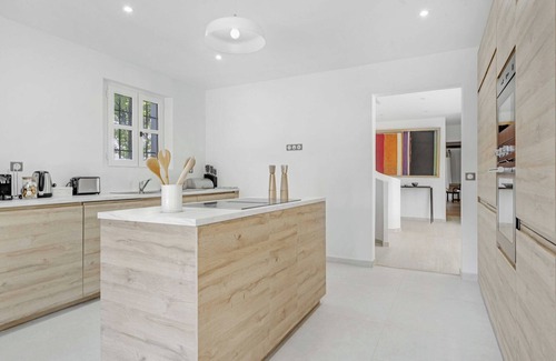 Saint-Tropez Apartment | Exceptional villa- AC- 5BR-10P- Baie des Canebiers