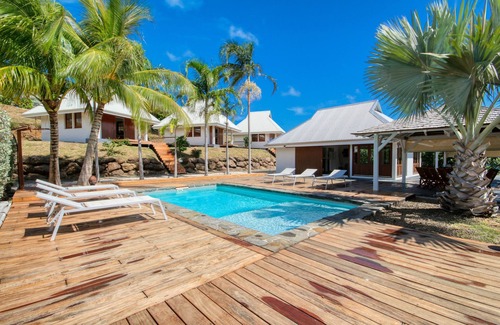 Le Robert Villa | Exceptional water front villa (MQRO07)