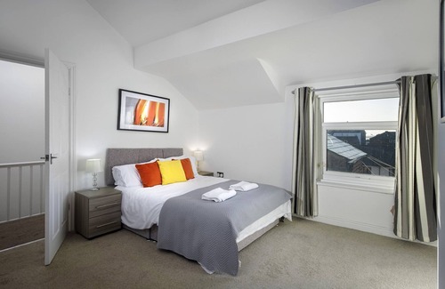 Lytham St. Anne's House | Exceptionally spacious, central apartment in Lytham St Annes