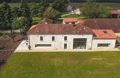 Vieux-Mareuil House | Exceptionnel farm house with pool and paddle court