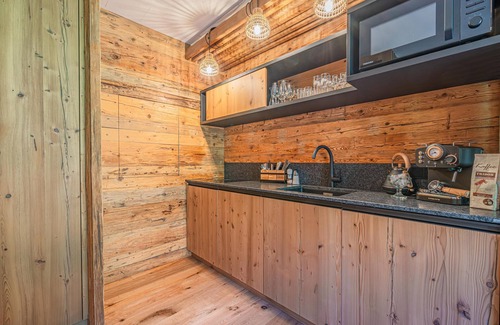 Schonbach Apartment | Exclusive apartment with terrace and sauna