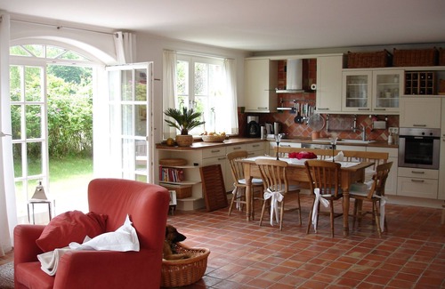 Pantow House | Exclusive 5-star vacation home under thatch - directly near Binz
