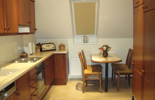 Adendorf Apartment | Exclusive Apartment 3 rooms.- Exclusive apartment in the 2 Fam. House, 90 sqm, all