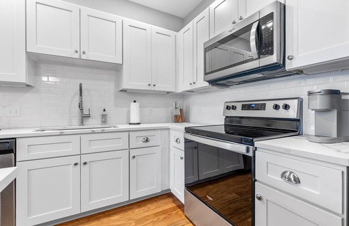 Auburn Apartment | Exclusive Apartment over Target - Downtown Auburn Unit 207