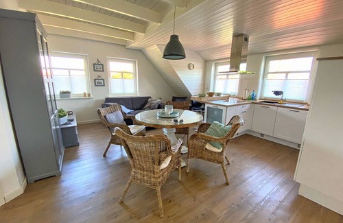 Langeoog Apartment | Exclusive apartment with large roof terrace near the beach with sauna
