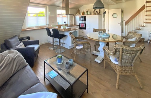Langeoog Apartment | Exclusive apartment with large roof terrace near the beach with sauna