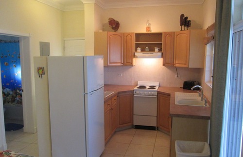 Great Exuma Condo | EXCLUSIVE BEACHFRONT CONDO 3bed/3Bath DIRECTLY on HOOPRS BAY