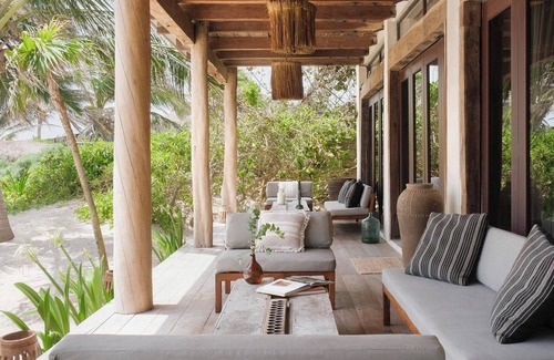 Zona Hotelera House | Exclusive Beachfront Villa with 4 Bedrooms