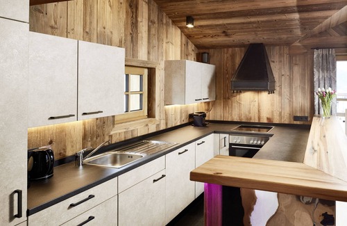 Flachau Ski Chalet | Exclusive chalet with 5 bedrooms and 5 bathrooms, sauna, fireplace, terrace