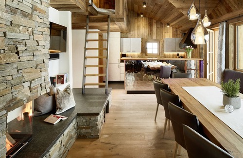 Flachau Ski Chalet | Exclusive chalet with 5 bedrooms and 5 bathrooms, sauna, fireplace, terrace