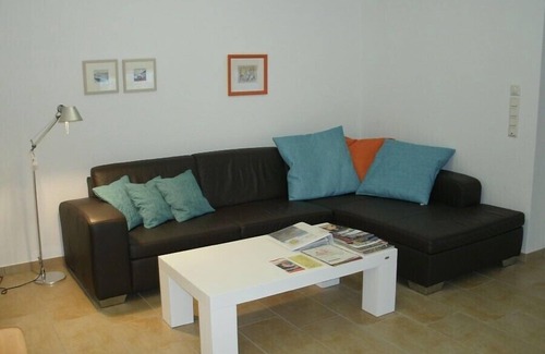Norddeich House | Exclusive comfortable for 6-dog house with design furnishings, WiFi, beach chair