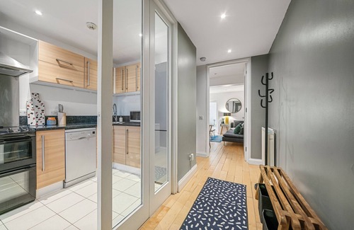 St Luke's Apartment | Exclusive & Comfortable Home by Old Street Station