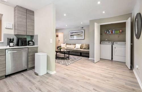 Buford Highway Apartment | Exclusive comfy 2 bed 2 bath apartment in Atlanta