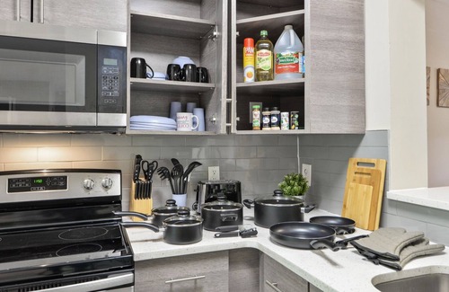 Buford Highway Apartment | Exclusive comfy 2 bed 2 bath apartment in Atlanta